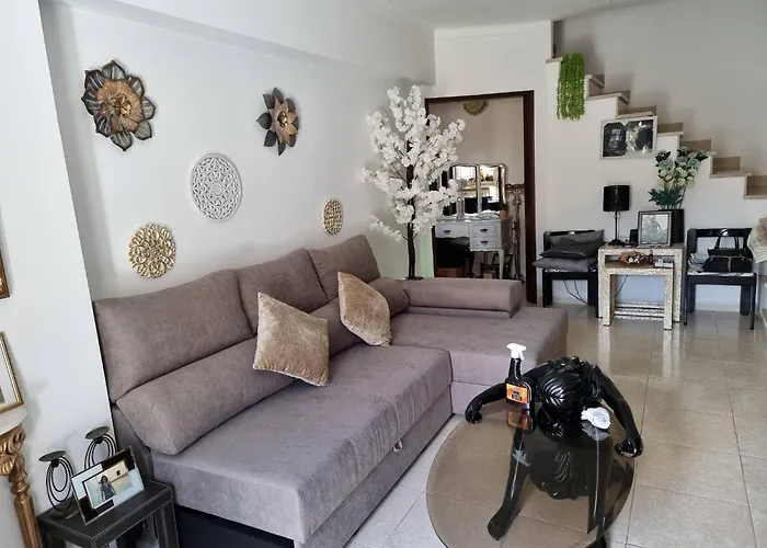 Sun And Ocean House With 2 Bathrooms *